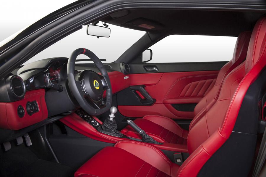 Интерьер Lotus Evora 400 Hethel Edition 2016 года  (фото 4 из 5)